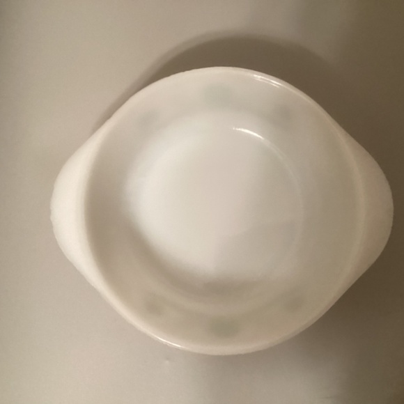 Vintage Daisy Casserole - Picture 6 of 7